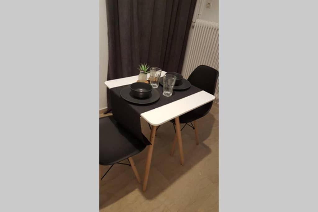 Apartment In The Heart Of The City 5 Larissa Eksteriør billede